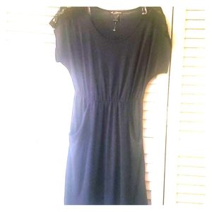 Navy blue dress w/ POCKETS